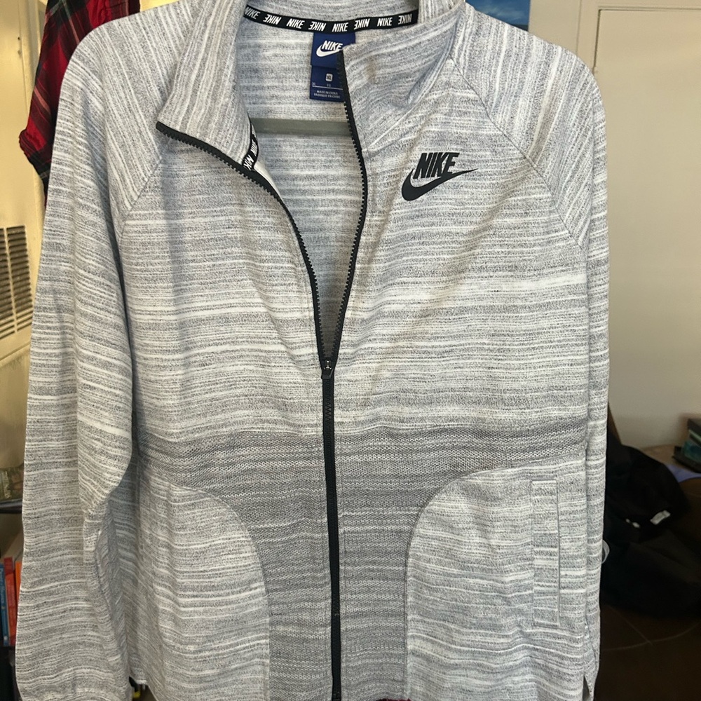 Nike Women's Heathered Gray Jacket